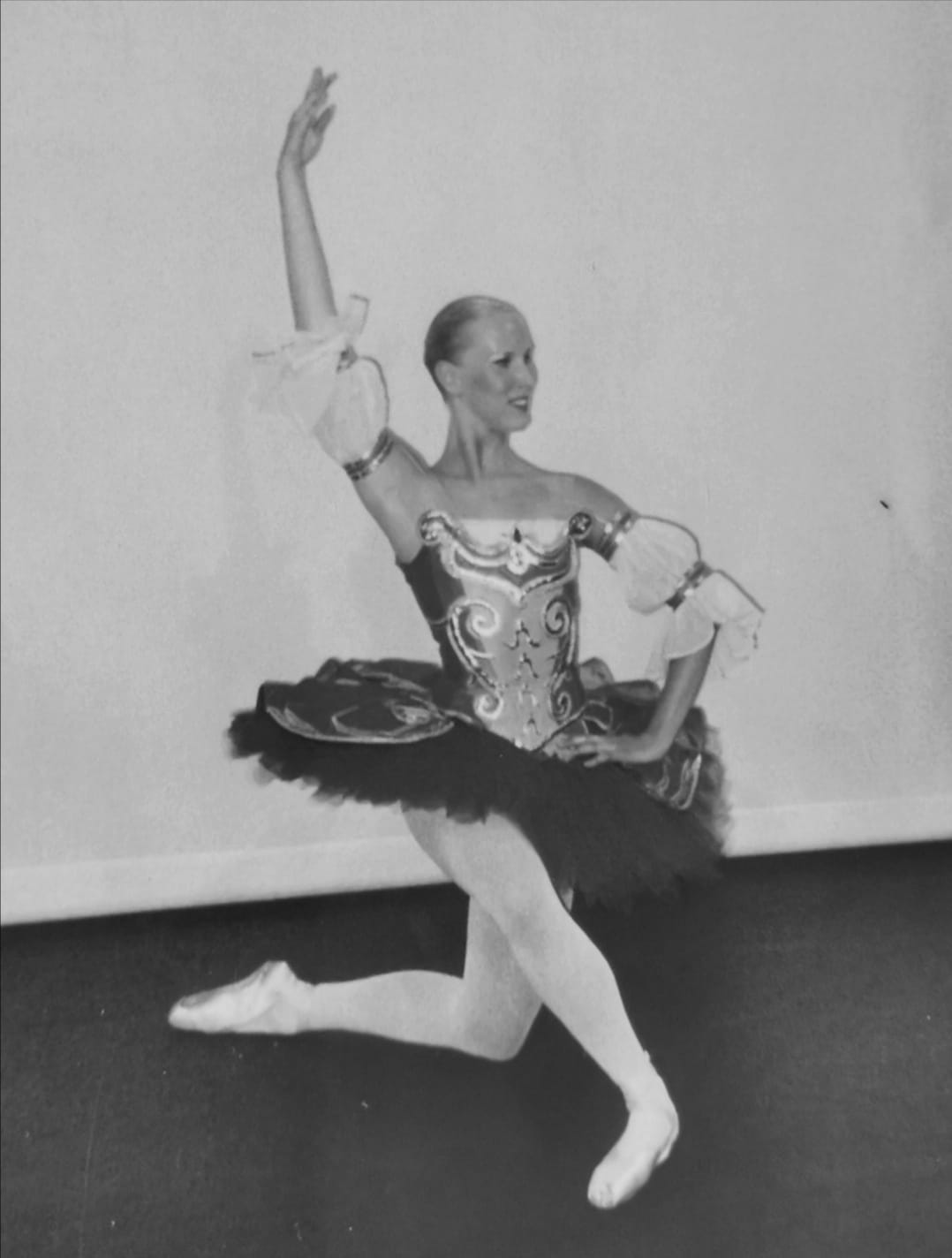 Aurore Houet danseuse et professeure à l'école académie de danse de Conflans sainte honorine